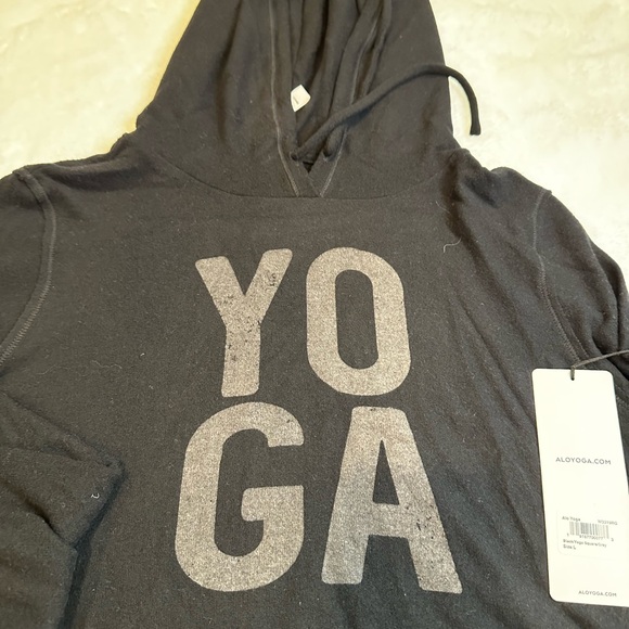 ALO Yoga black Long Sleeve crop hoodie - Picture 5 of 7